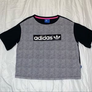ADIDAS TOP WITH LOGO PATCH